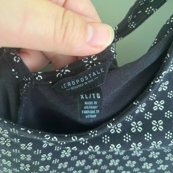 Aeropostale Patterned Crop Top, XL - Picture 4 of 5